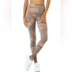 ALO Yoga Camo Leggings - Brown and Tan